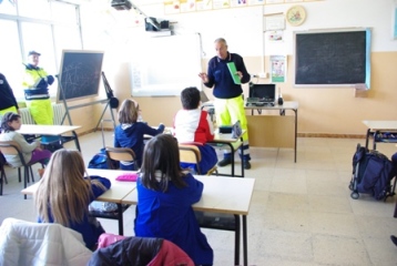 Corso di evacuazione Scuola Elementare Acquarica Protezione Civile "LA FONTANA"